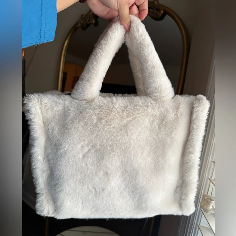 Juicy Couture Cream White Faux Fur Tote Bag Crossbody - Picture 2 of 9